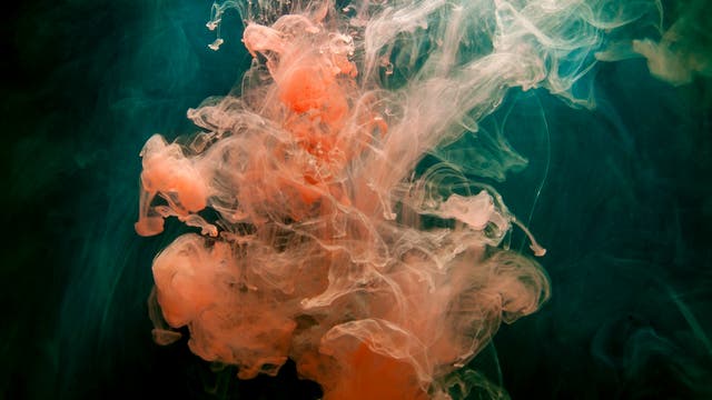Ausbreitung von Tinte in Wasser